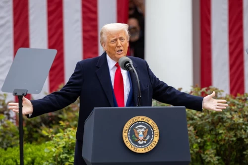 14/07/2025 Chiến lược kép vì lợi ích Mỹ của Tổng thống Trump khi áp thuế với đồng