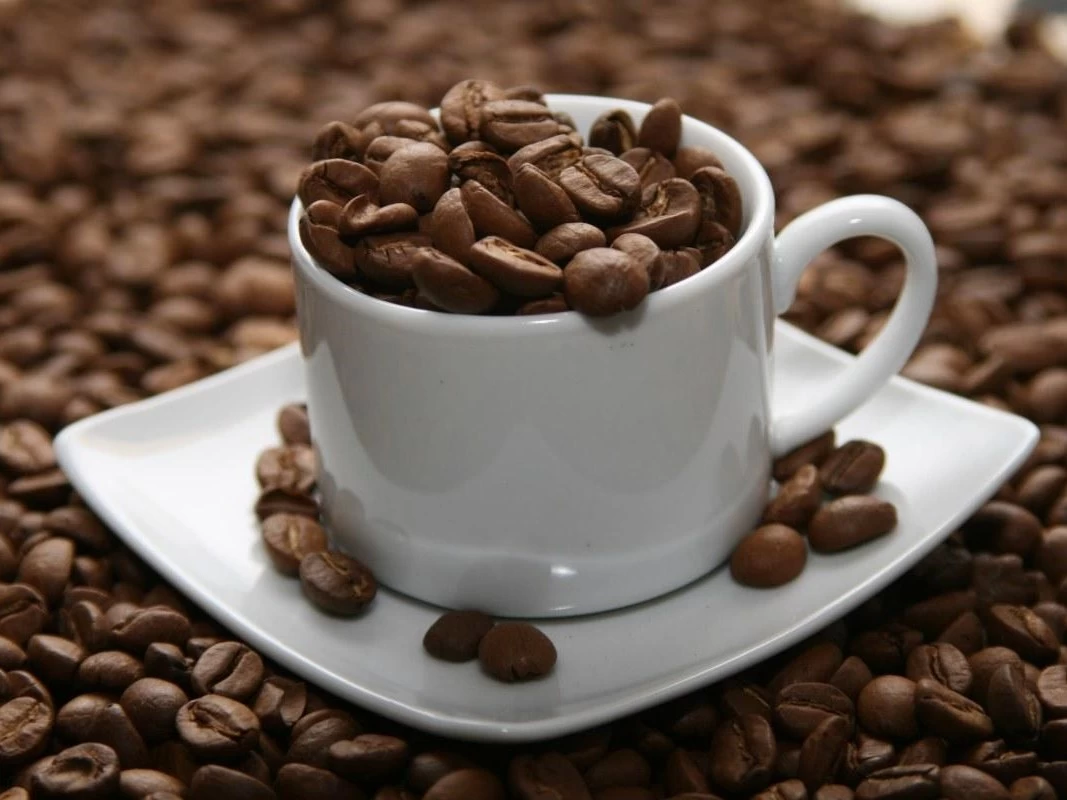 Giá cà-phê giảm sâu, nhưng nguồn cung thực sự có dư thừa?